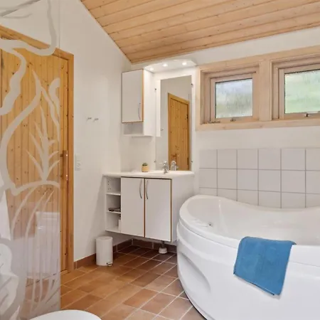 Tyyne - 250m From The Sea By Interhome Tjørneholm