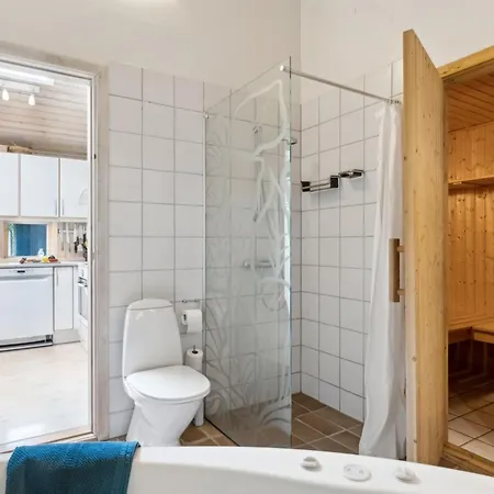 Tyyne - 250m From The Sea By Interhome