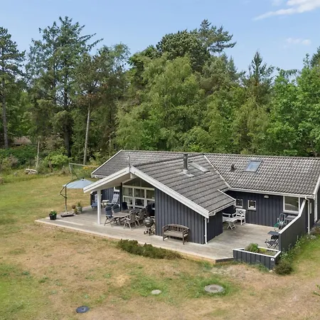 Tyyne - 250m From The Sea By Interhome *