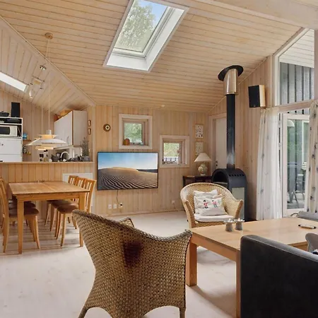 Tyyne - 250m From The Sea By Interhome Feriehus