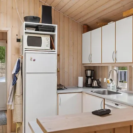 Tyyne - 250m From The Sea By Interhome *